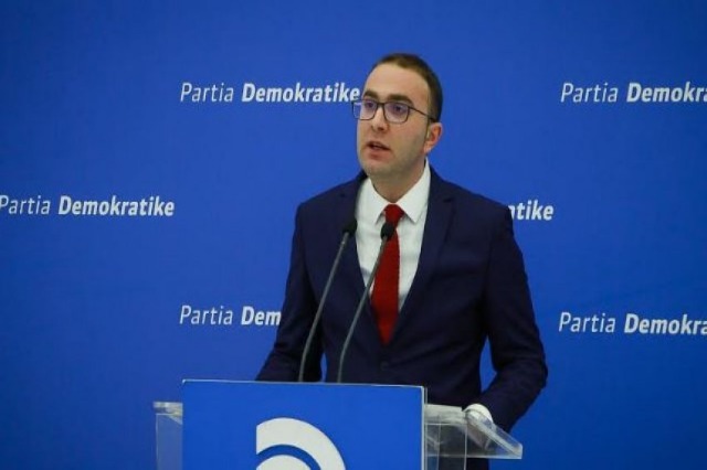 PD i përgjigjet ftesës së Ballës, Bardhi: “Gjëja e vetme me të cilën duhet të merremi është masakra zgjedhore!”